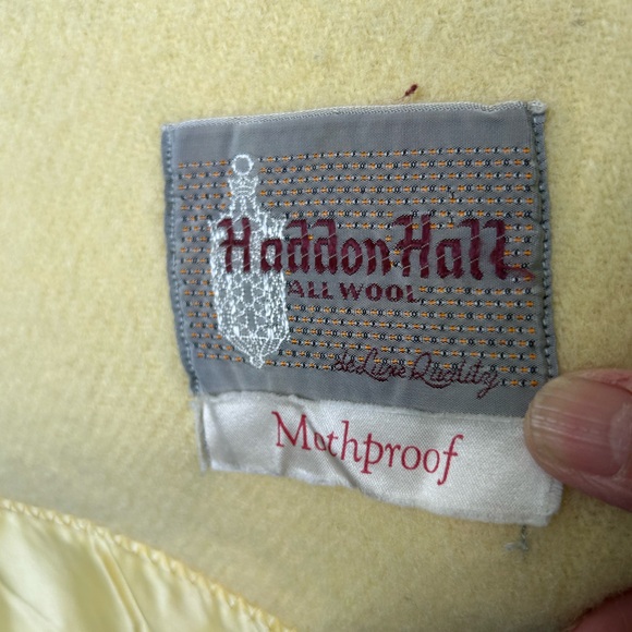 Vintage Haddon Hall deluxe quality all wool moth proof yellow queen blanket - Picture 3 of 3